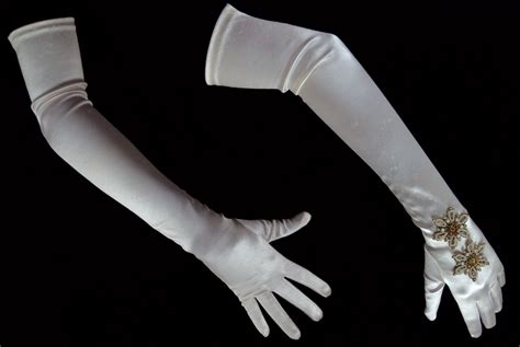 Lot Detail Marilyn Monroe Owned And Worn White Gloves