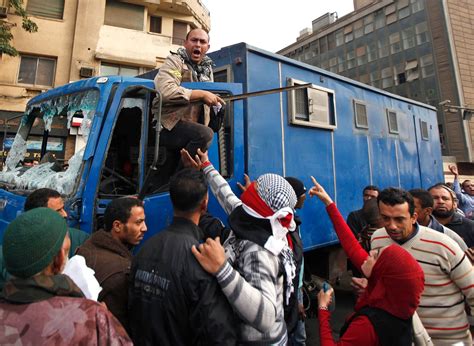 Police Demonstrators Clash In Cairo The Washington Post