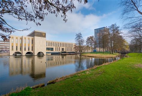 The municipality had a population of 29,376 in 2019, and covers an area of 8.95 km2 (3.46 sq mi) of which 1.26 km2 (0.49 sq mi) is water. Krimpen aan den IJssel « Gemeentelijke Ombudsman