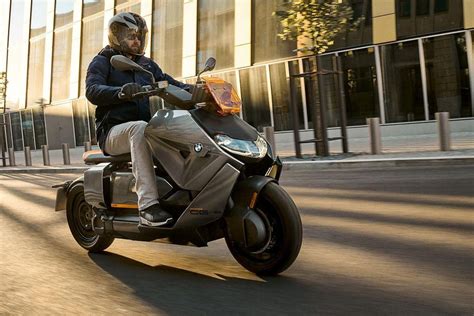 Bmw Unveils All Electric 75mph Scooter And Its Headed For The Usa In 2022