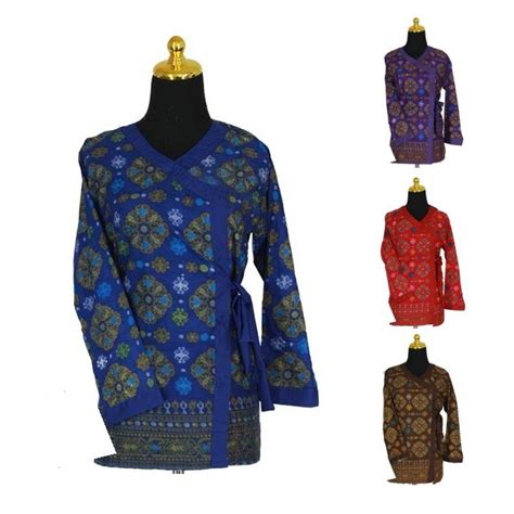 Model tunik batik modern dan elegan. 15+ Baju Batik Atasan Kancing Samping, Inspirasi Style!