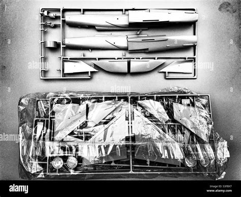 72 Scale Model Kit Black And White Stock Photos And Images Alamy