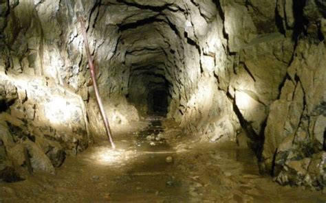 40 People Killed In Afghan Gold Mine Cave In