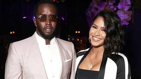 Who Is Cassie 5 Things About The Singer Diddy Split From Hollywood Life
