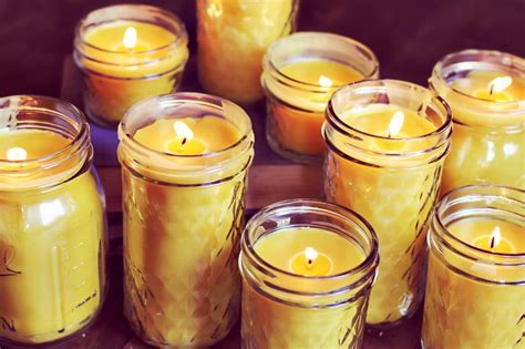 Candle making is a lot of fun, especially because you can mix and match , and create some amazing candles. Homemade candles DIY - U Wanna Know What?
