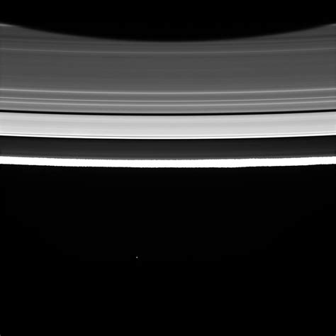 Cassini Just Sent Back Images From Its First Ever Dive Through Saturns