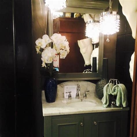 Bathroom vanity with gorgeous asymmetrical length twin pendant lights