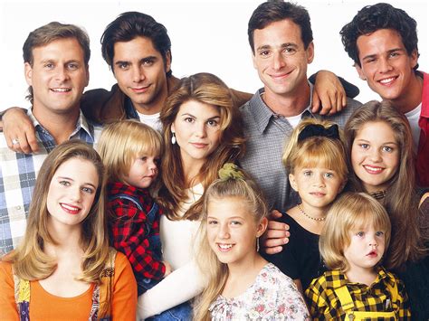 One day, her two best friends trick her. Full House Netflix Series - Fuller House Series : People.com