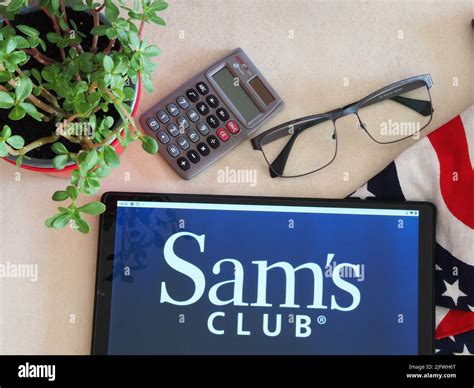 En Esta Ilustraci N De La Foto Aparece El Logotipo De Sams Club En Una Tableta Fotograf A De