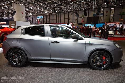 Alfa Romeo Giulietta Quadrifoglio Verde Debuts At Geneva 2014 Live