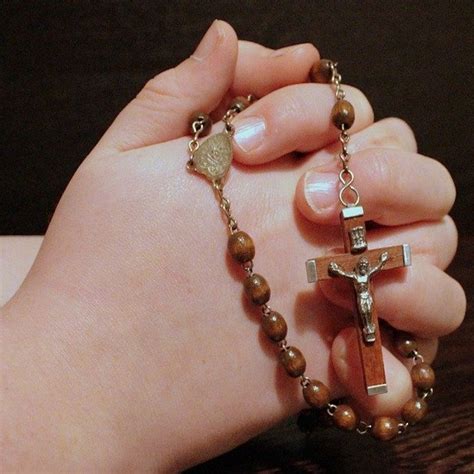 Prier Le Rosaire En 10 Conseils Pratiques Avec Marie