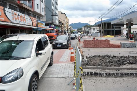 For much of the twentieth. Avenida Euterpe é parcialmente interditada para finalização das obras do "traffic calming ...