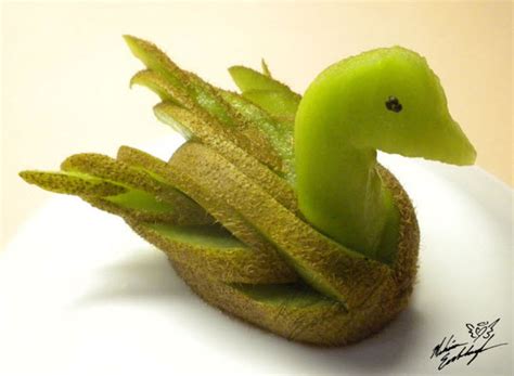 Adorable Animal Sculptures Made From Fruits And Vegetables Photo Galery