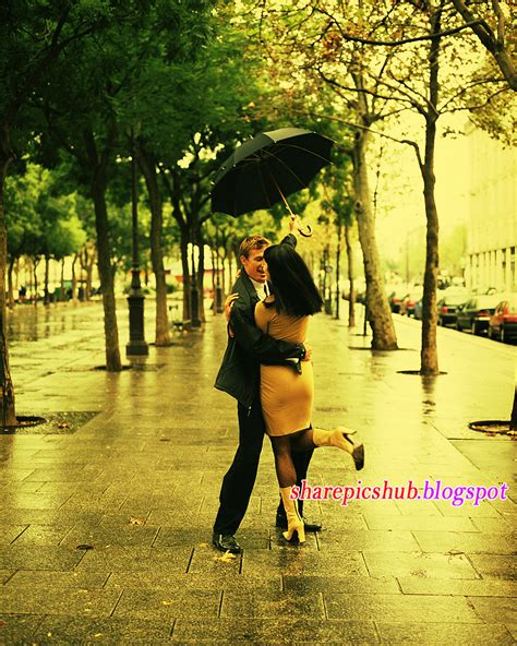 Love In Rain Romantic Wallpaper Love Couple In Rain Wallpaper For