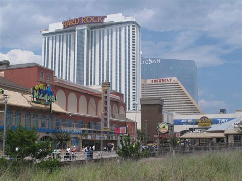 All atlantic city casinos are located on the premises of hotels with at least 500 rooms. Atlantic City casino execs: Clean up the city and forget ...