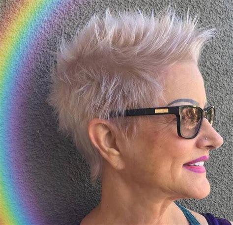 75 Short Hairstyles For Women Over 50 Best And Easy Haircuts 2023