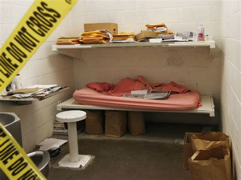 Photos Inside The Jail Cell Of Jodi Arias Photo 1 Pictures CBS News