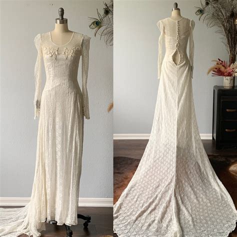 Vintage 1940s White Lace Wedding Dress With Long Tra Gem