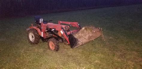 Front End Loader B6100 Orangetractortalks Everything Kubota