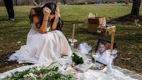 novia despide a su prometido en una tumba el día que sería su boda en pareja
