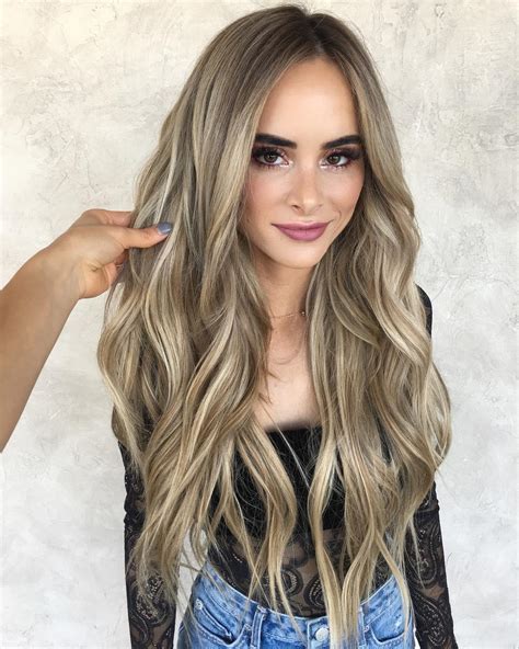 Dark Blonde Hair Ideas We All Want To Try This Year Mole Empire