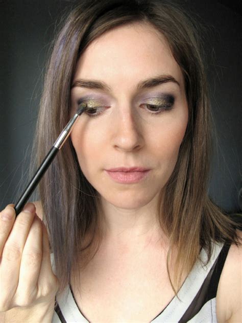 How To Get The Stunning Makeup Look At Thakoons Fall 2013 Show In 7