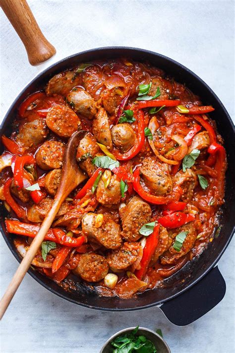 We are italian and if you go through my recipes you'll find alot of wonderful, quick and easy pasta dishes. Italian Sausage and Peppers Recipe — Eatwell101