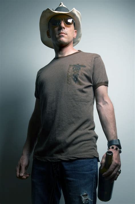 Does maynard james keenan have a tattoo? Puscifer live! : Illinois Entertainer