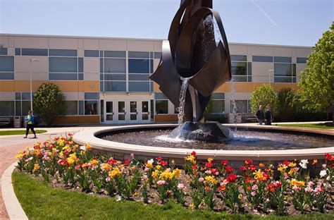 College Of Dupage Spring Campus 2015 55 Now Offering A Cho Flickr