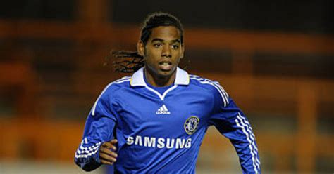 Jika anda pikir saya bagus, tunggulah sampai anda melihat fabio paim, kata ronaldo, setelah tiba di mu, seperti dilansir give. Fábio Paim: The wonderkid Chelsea and Jorge Mendes couldn ...