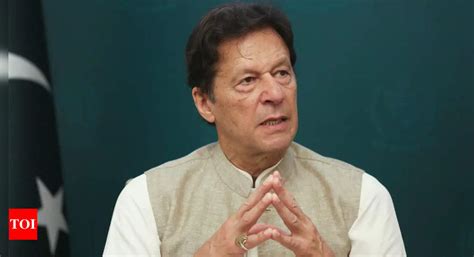 Imran Khan Pakistan Court Issues Non Bailable Arrest Warrant Against