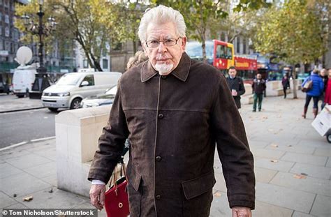 Six Neck Cancer Warning Signs Revealed After Death Of Paedophile Tv Presenter Rolf Harris Ny