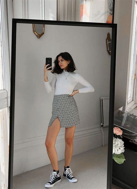 14 Mini Skirt Outfits That Look Good No Matter What