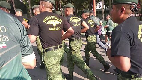 EjÉrcito Mexicano Corriendo Con Las Fuerzas Especiales Youtube