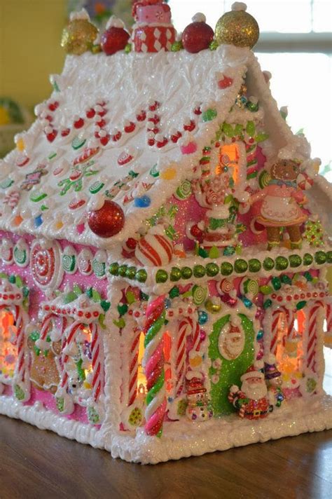 15 Amazing Gingerbread Houses Just Short Of Crazy