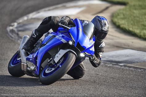 Yamaha yzf r1m bike is now available in india. 2020 Yamaha YZF-R1 and YZF-R1M First Look - Motorcycle.com