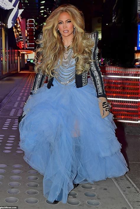 Find tickets for an jennifer lopez. Jennifer Lopez New Year's Rockin' Eve December 29, 2020 - Star Style