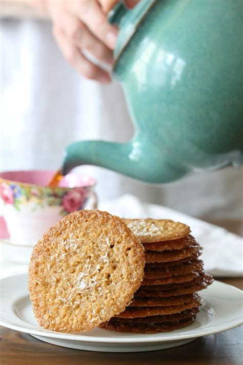 Thin And Crisply Caramel Coconut Cookies That Are Actually Low Carb And
