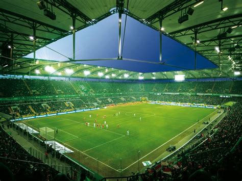 As we are highly involved with key stakeholders in the industry, we contribute towards the further professionalisation of the european stadium. VFL Wolfsburg probeert met internetactie stadion vol te ...