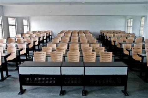 College Classroom Furniture At Best Price In New Delhi By Narang Furnisher India Id 10585049873