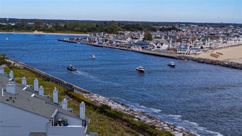 Rescuers Searching for Man After 31-Foot Boat Capsizes in Manasquan