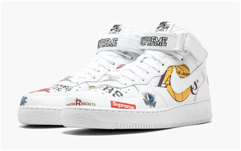 This is my review of the supreme nike nba air force 1 mid '07 sneaker in white. ナイキ エア フォース ワン ミッド シュプリーム ホワイト / NIKE Air Force 1 Mid ...