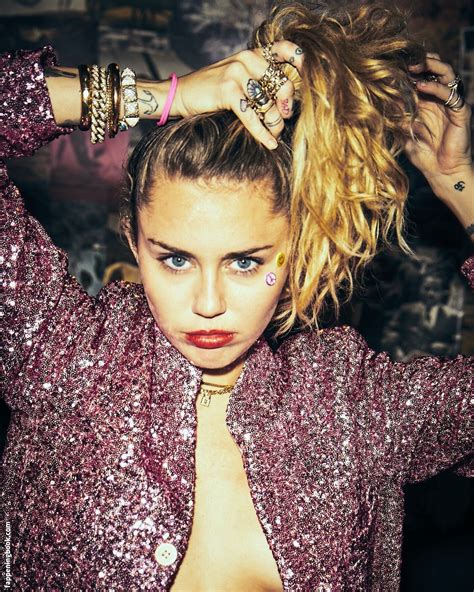 Miley Cyrus Mileycyrus Nude Onlyfans Leaks The Fappening Photo Fappeningbook