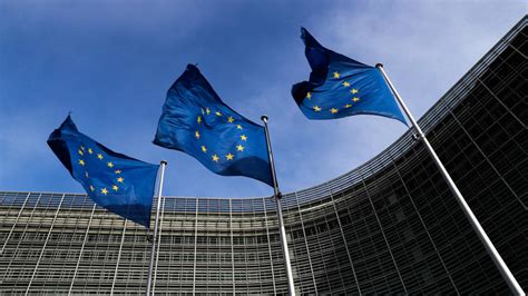 دعا الممثل الأعلى للاتحاد الأوروبي للعلاقات الخارجية والسياسة الأمنية جوزيف بوريل، الإثنين، الإسرائيليين والفلسطينيين لاحترام… الاتحاد الأوروبي يقدّم دفعة ثانية بـ3 مليارات يورو للاجئين ...