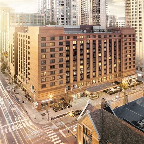 Embassy Suites By Hilton Chicago Downtown 127 ̶1̶8̶0̶ Prices And Hotel Reviews Il