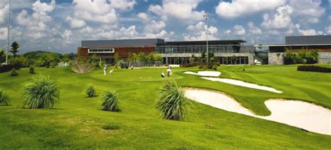 East course je pro „obyčejného golfistu výzvou, ale také spravedlivým testem s velkým vizuálním požitkem. The Golf Gems in Kuala Lumpur - Golftripz Blog