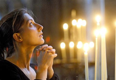 Heres Why Catholics Use Blessed Candles Yeah Catholic