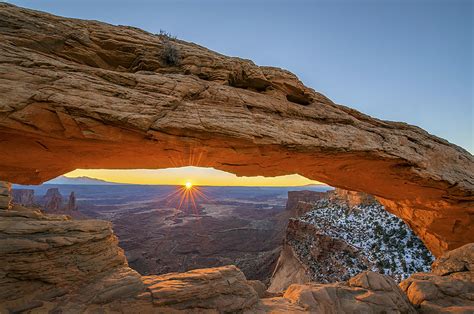 Sunrise At Mesa Arch Canyonlands National Park Moab Uta Flickr