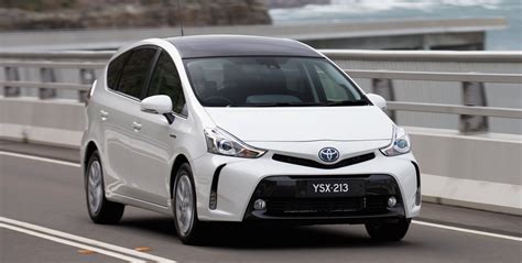 Award applies only to vehicles with optional front crash prevention. 2015 Toyota Prius V pricing and specifications - Photos (1 ...