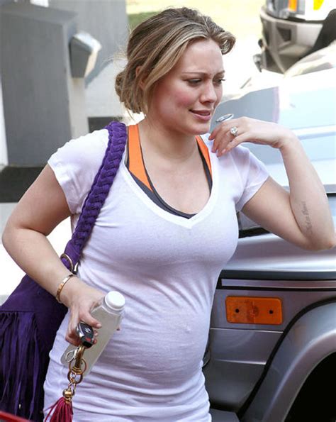 Hilary Duff Has Gone From Pregnant To Very Pregnant Then Ok Magazine